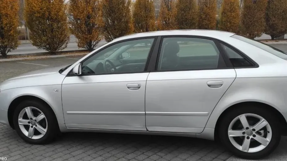 AUDI A4 -