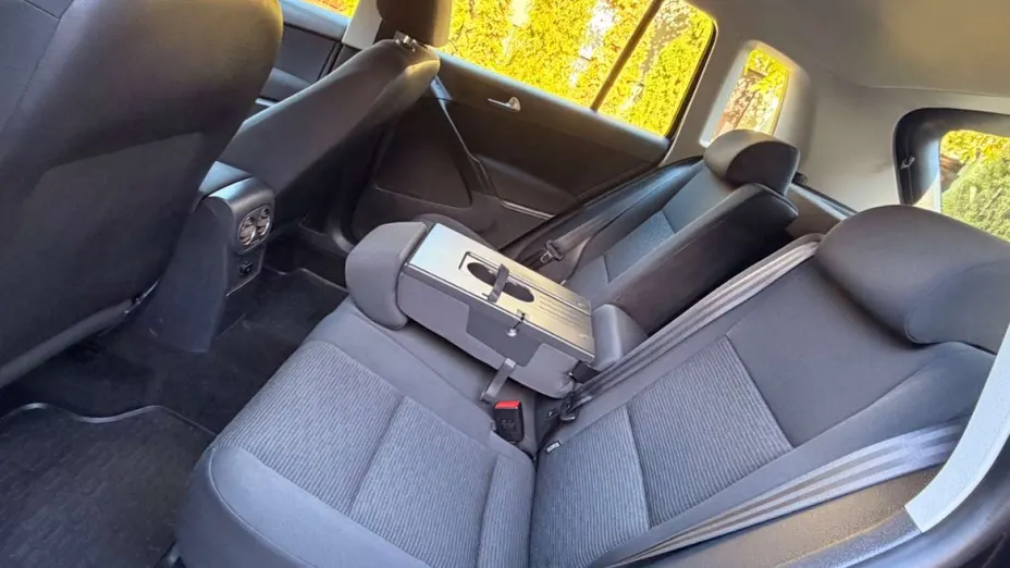 VOLKSWAGEN Tiguan -