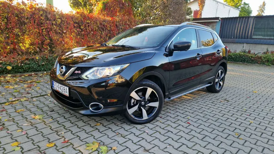 NISSAN Qashqai -
