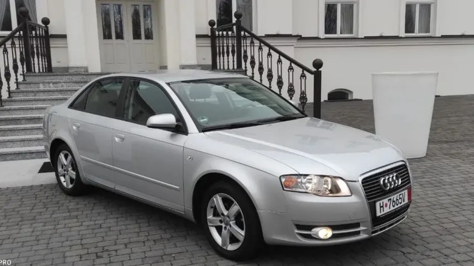 AUDI A4 -