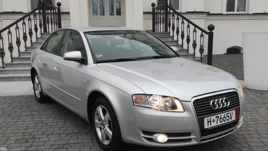AUDI A4 -