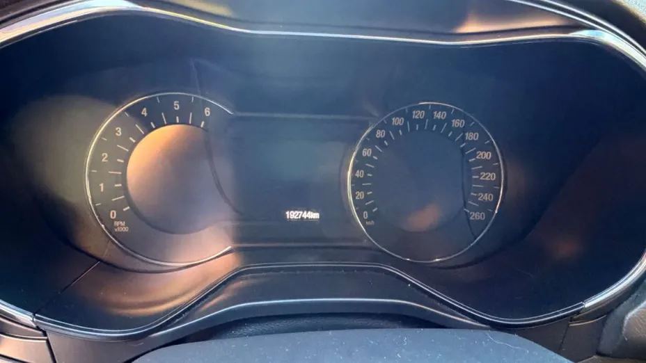 FORD Mondeo -
