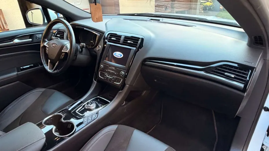 FORD Mondeo -