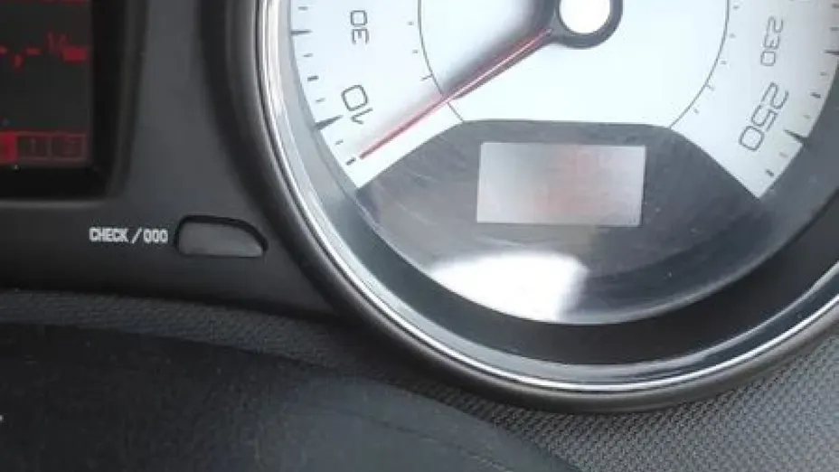 PEUGEOT 308 -