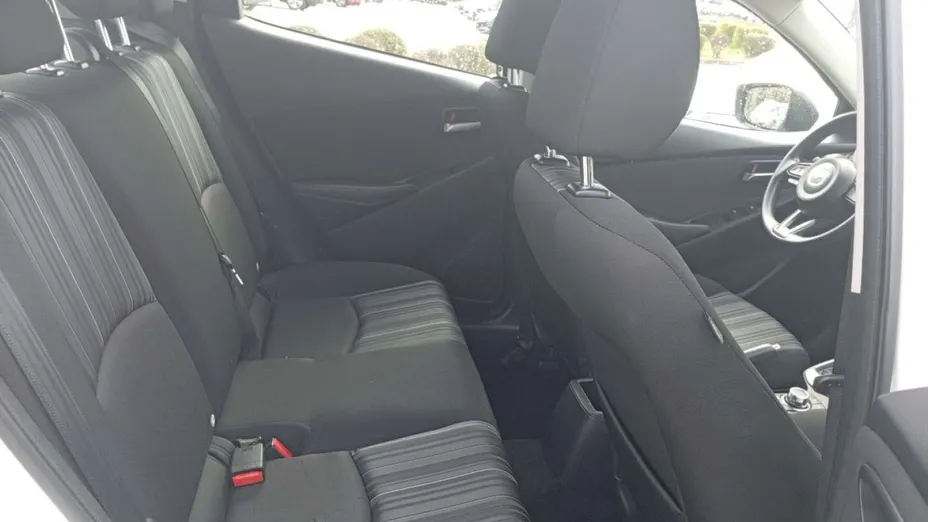 MAZDA 2 -