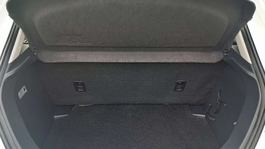 MAZDA 2 -