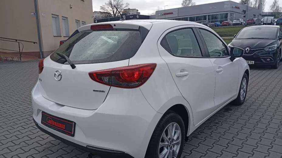 MAZDA 2 -