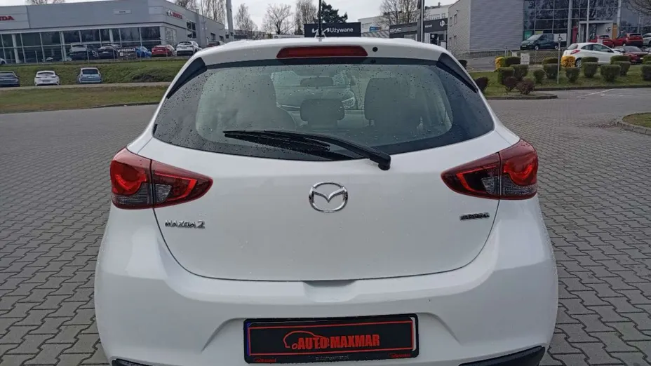 MAZDA 2 -