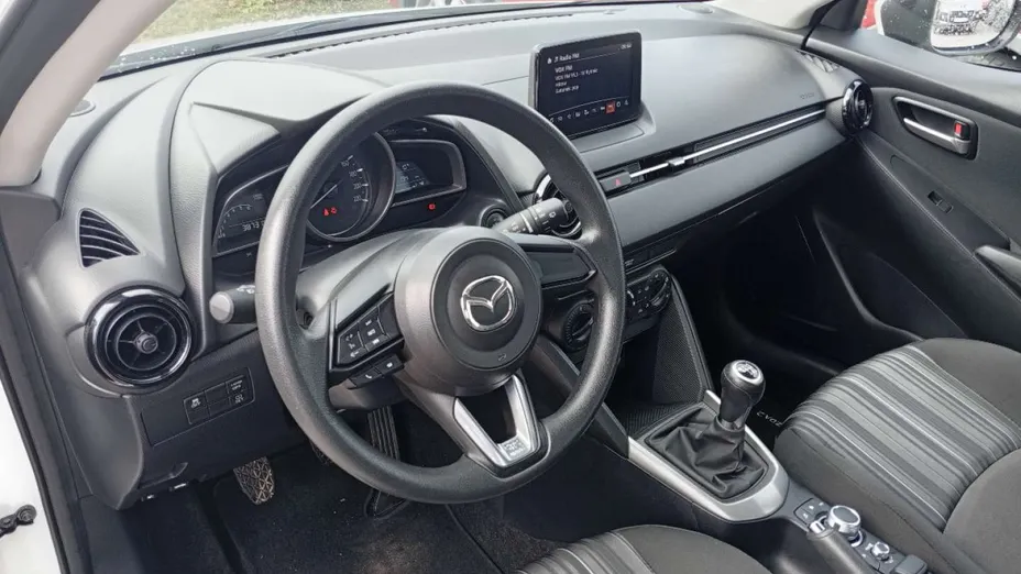 MAZDA 2 -