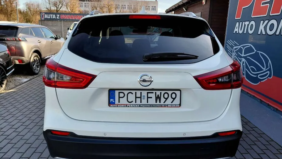NISSAN Qashqai -