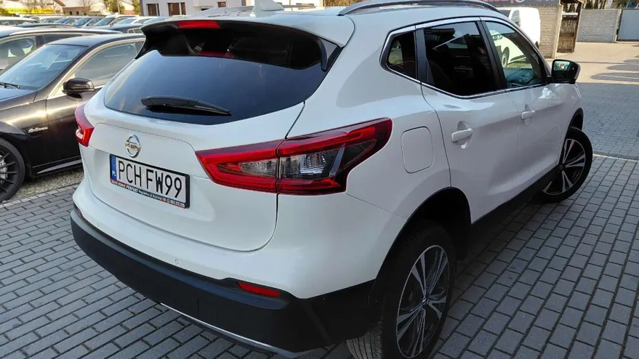 NISSAN Qashqai -