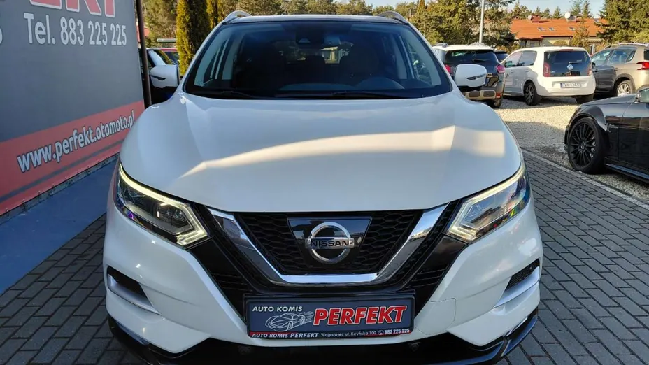 NISSAN Qashqai -