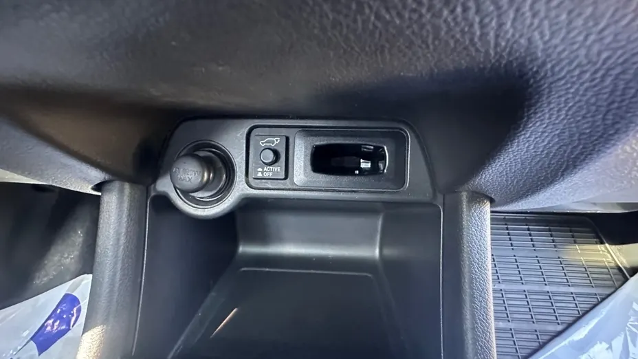 MITSUBISHI Outlander -