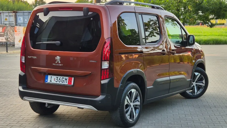 PEUGEOT Rifter -