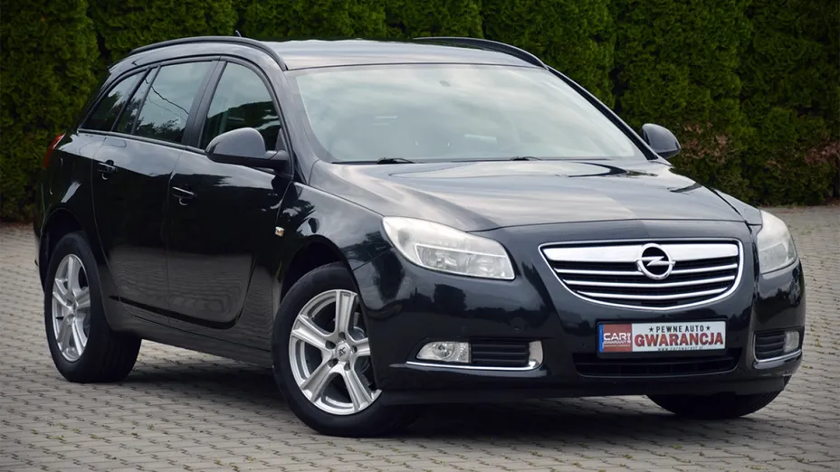 OPEL Insignia -