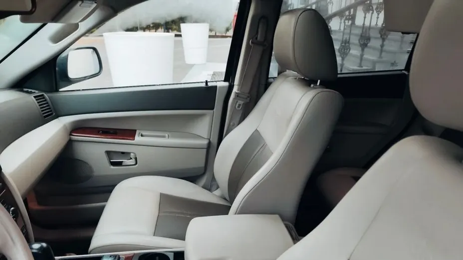 JEEP Grand Cherokee -
