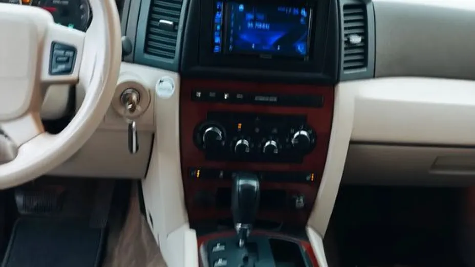 JEEP Grand Cherokee -