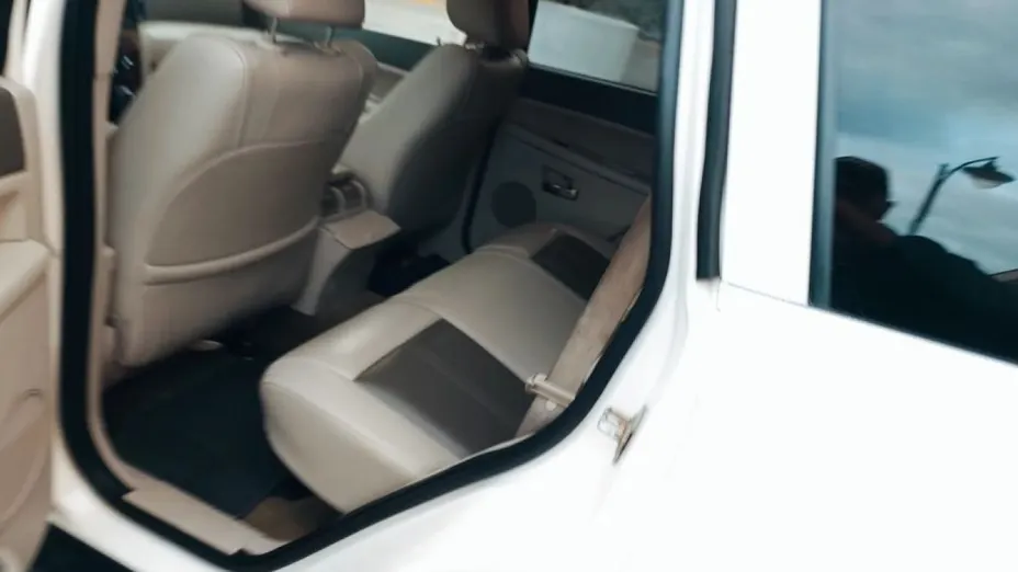 JEEP Grand Cherokee -