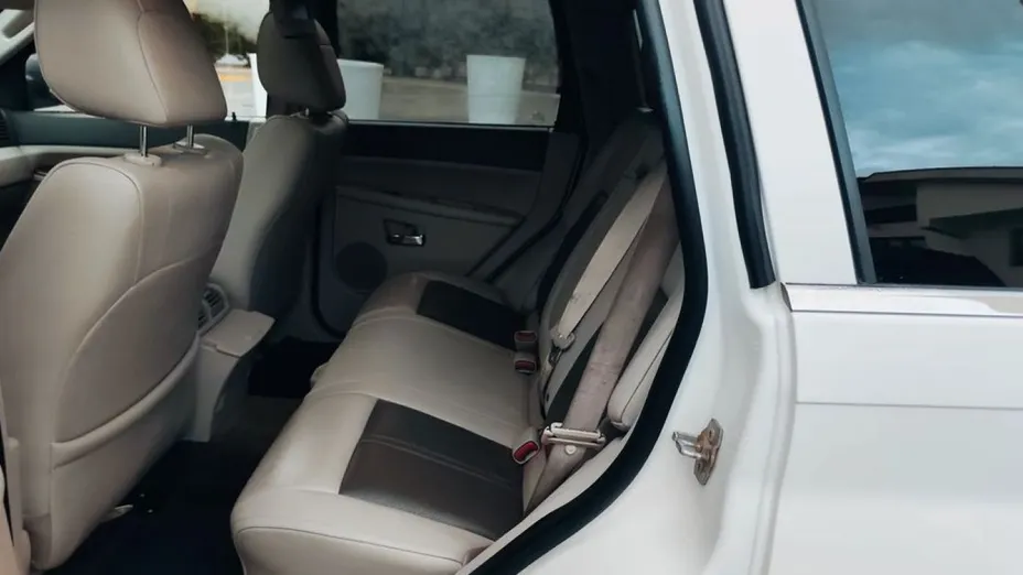 JEEP Grand Cherokee -