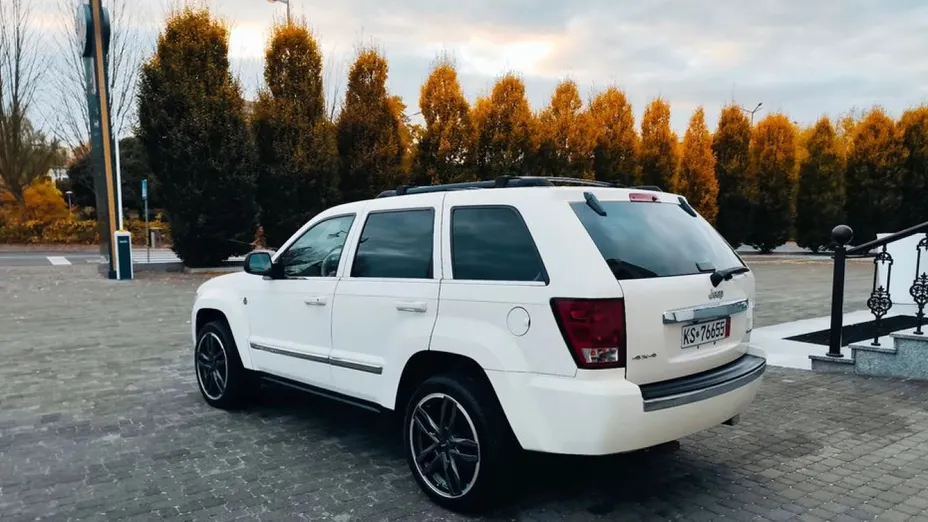 JEEP Grand Cherokee -