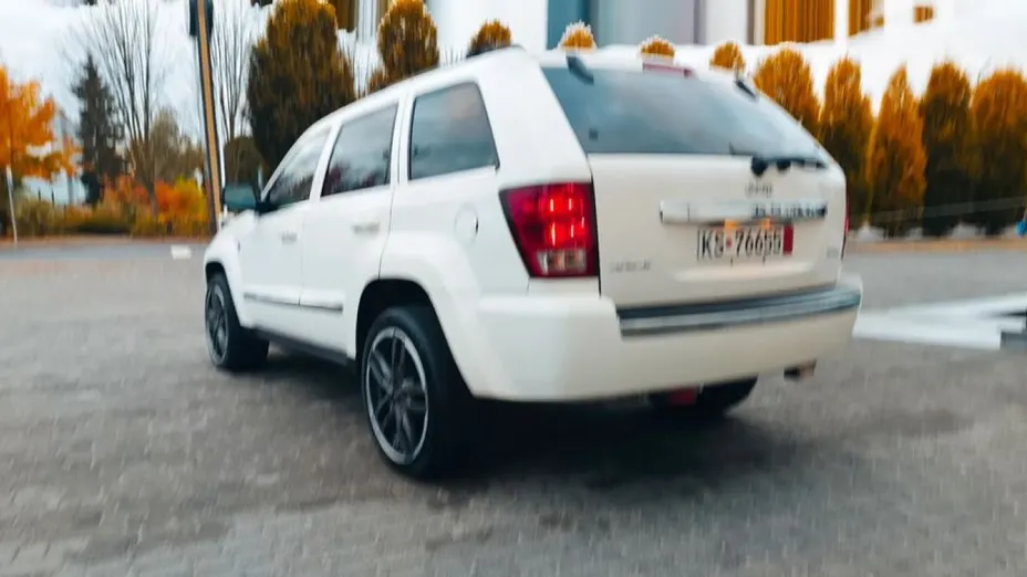 JEEP Grand Cherokee -