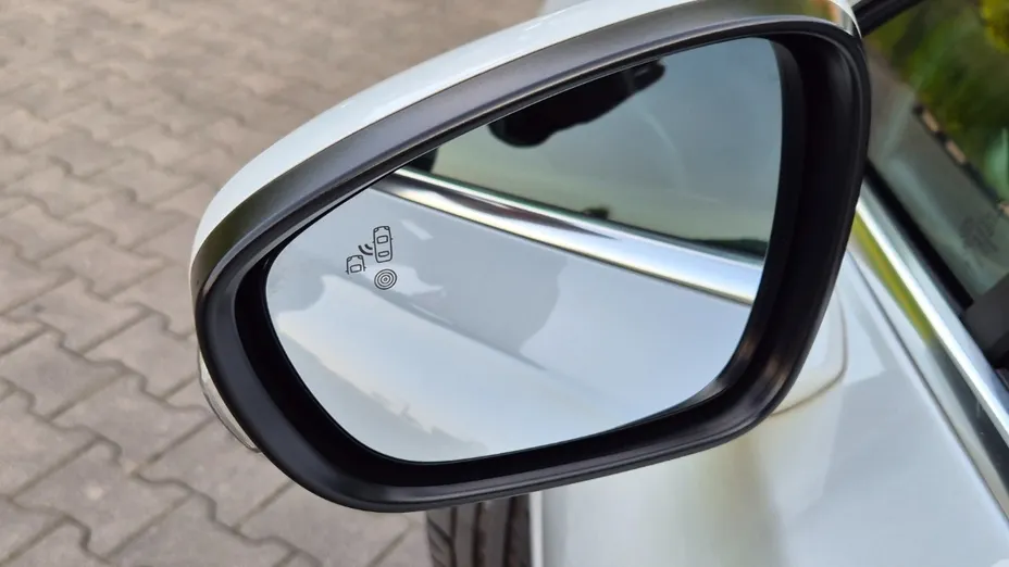 PEUGEOT 508 -