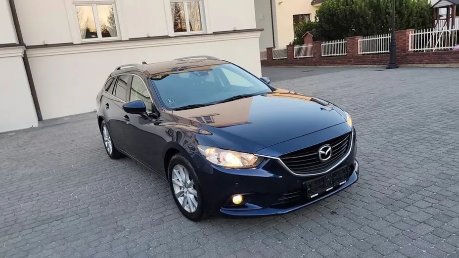 MAZDA 6 -