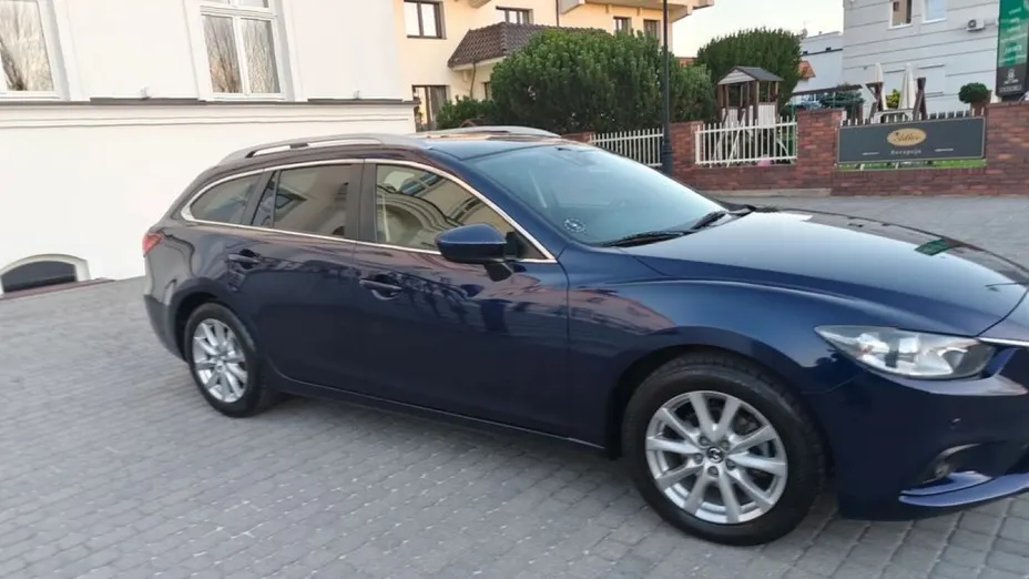 MAZDA 6 -