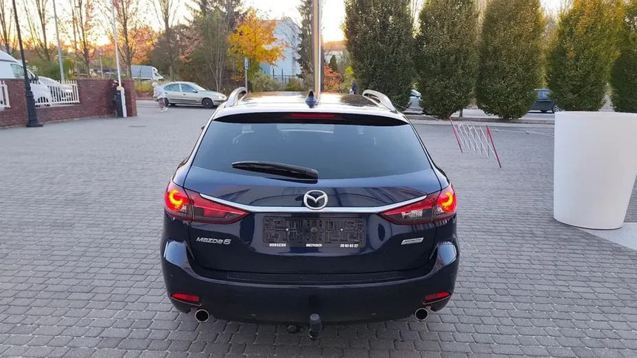 MAZDA 6 -