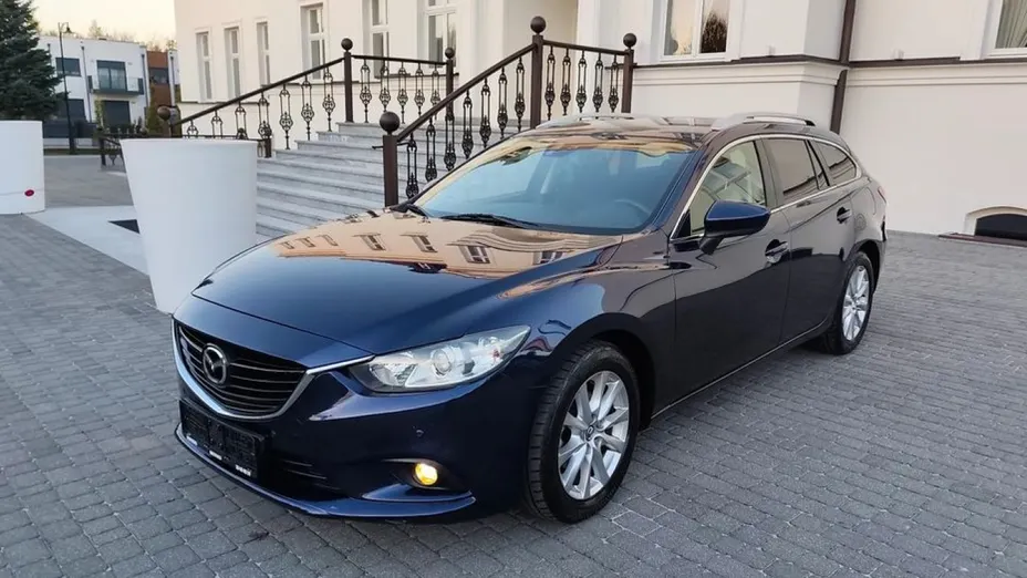 MAZDA 6 -
