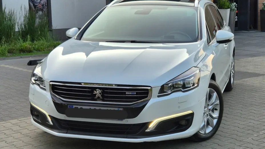 PEUGEOT 508 -