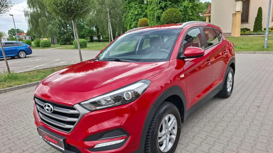 HYUNDAI Tucson -