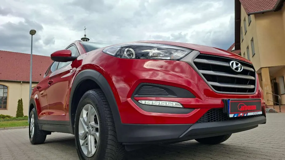 HYUNDAI Tucson -