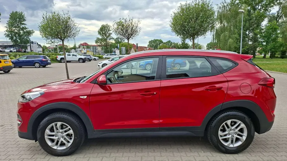 HYUNDAI Tucson -