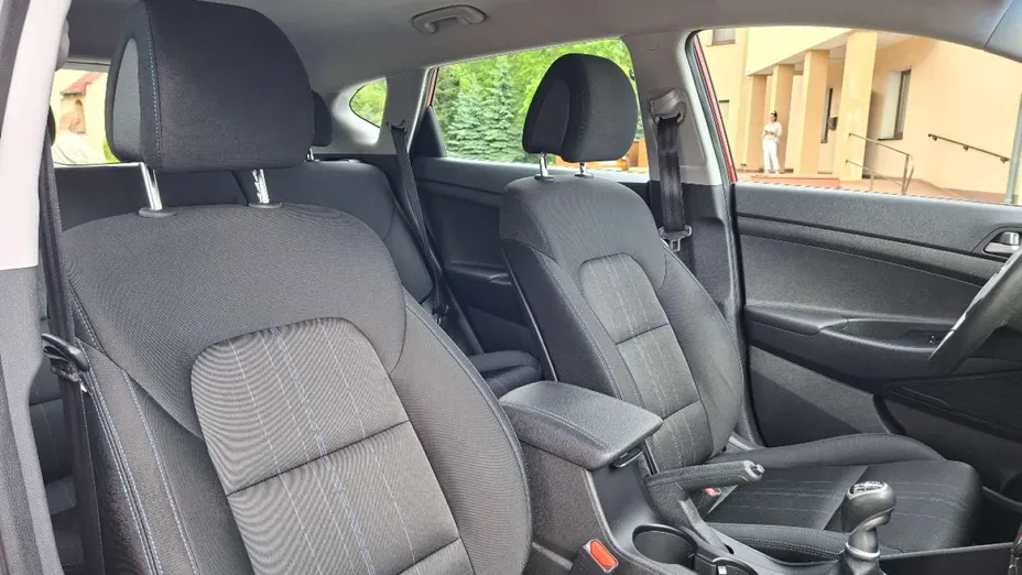 HYUNDAI Tucson -