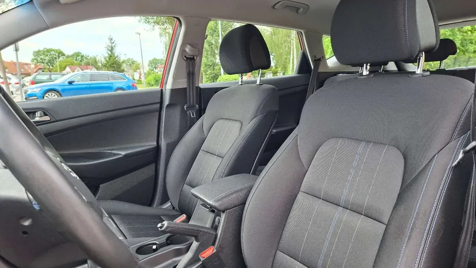 HYUNDAI Tucson -