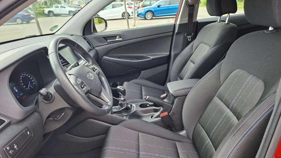 HYUNDAI Tucson -