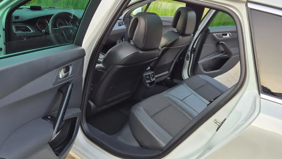 PEUGEOT 508 -
