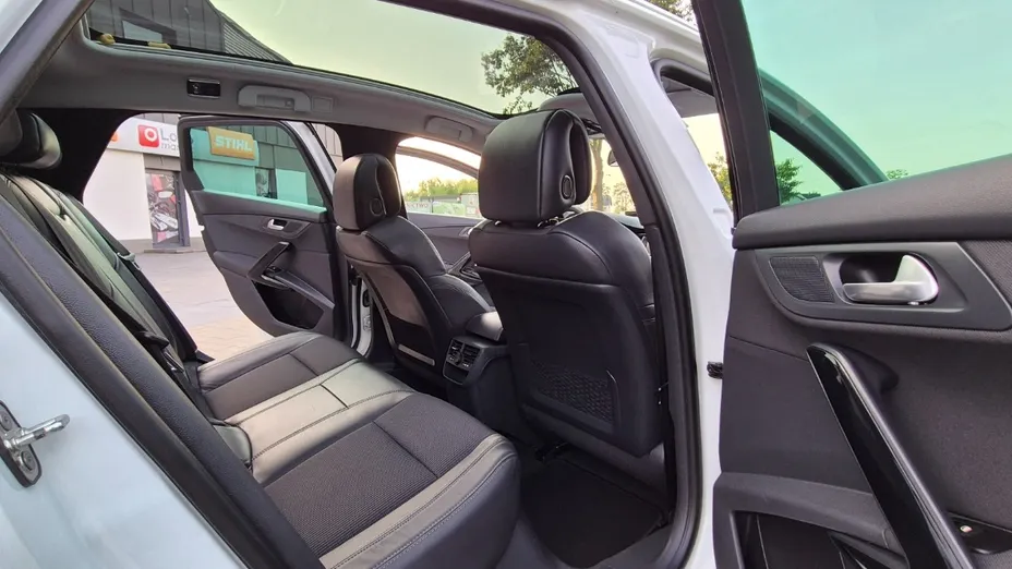 PEUGEOT 508 -