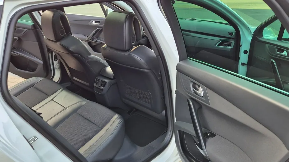 PEUGEOT 508 -