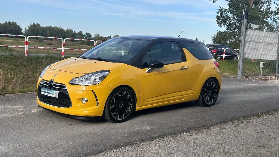 CITROEN DS3 -