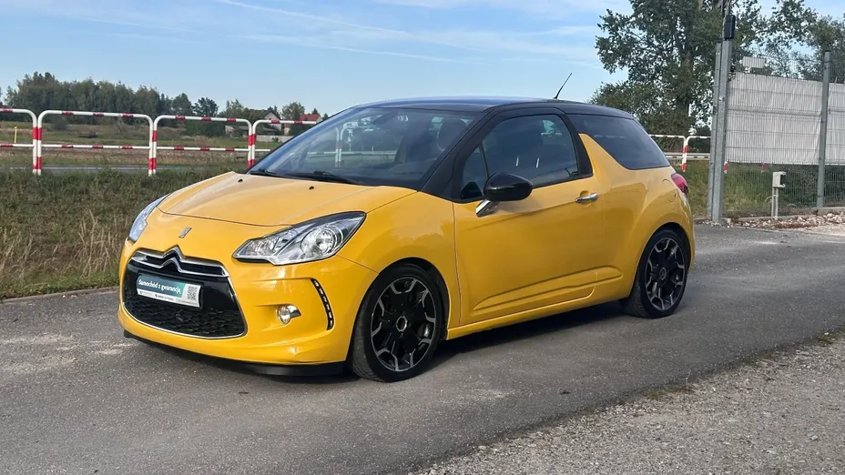 CITROEN DS3 -