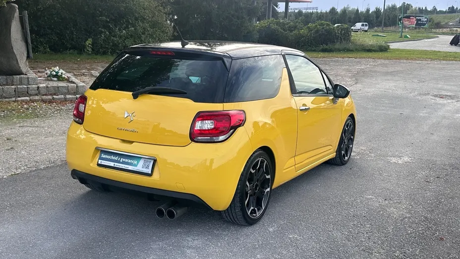 CITROEN DS3 -