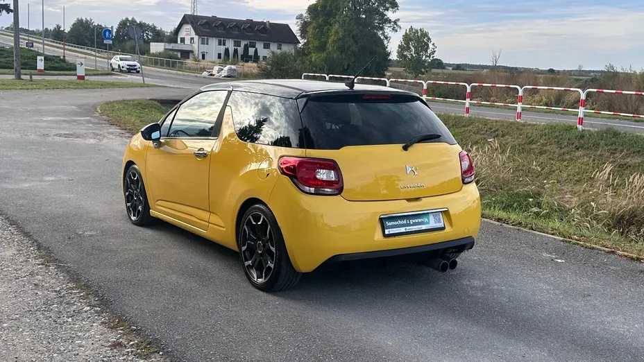 CITROEN DS3 -