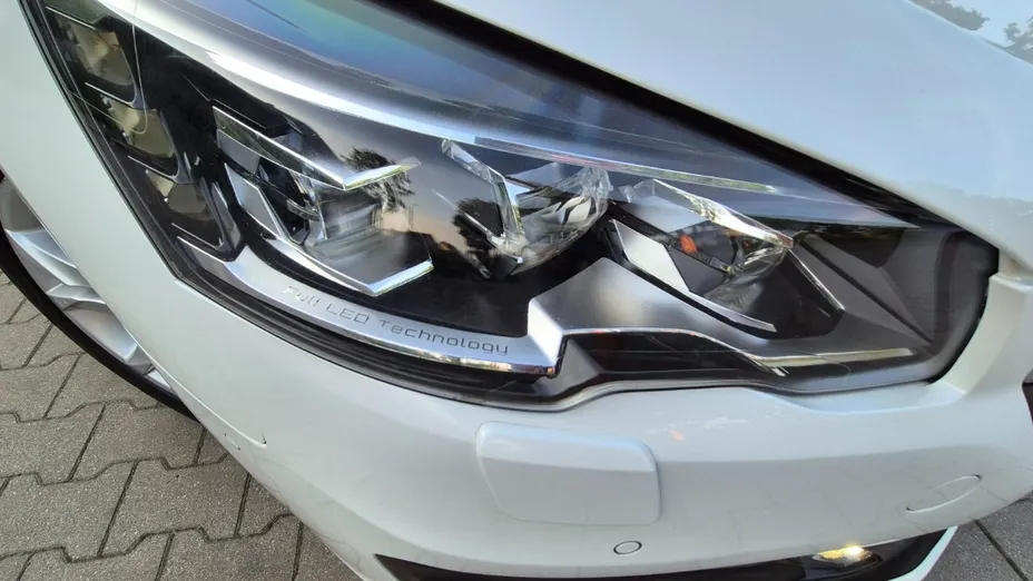 PEUGEOT 508 -