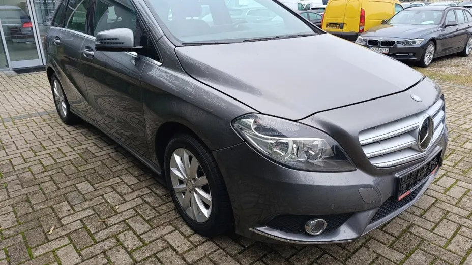 MERCEDES-BENZ B Klasa -