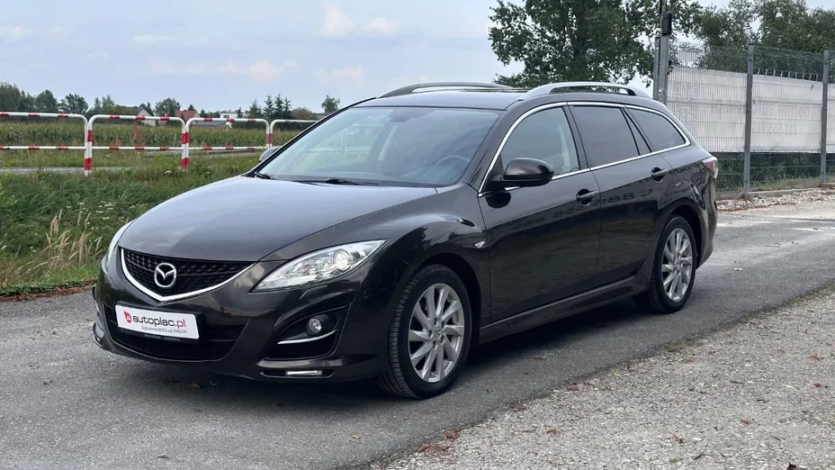 MAZDA 6 -