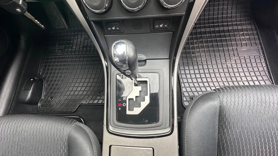 MAZDA 6 -
