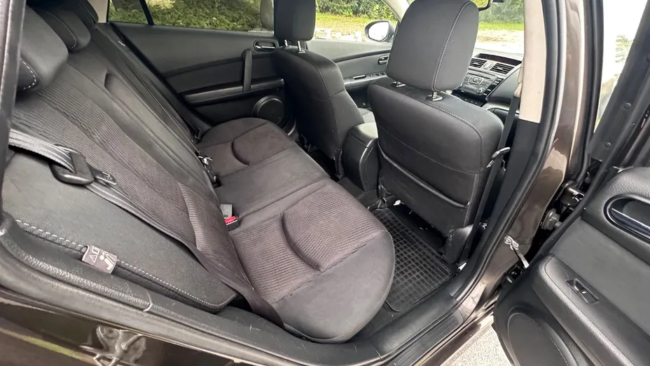 MAZDA 6 -