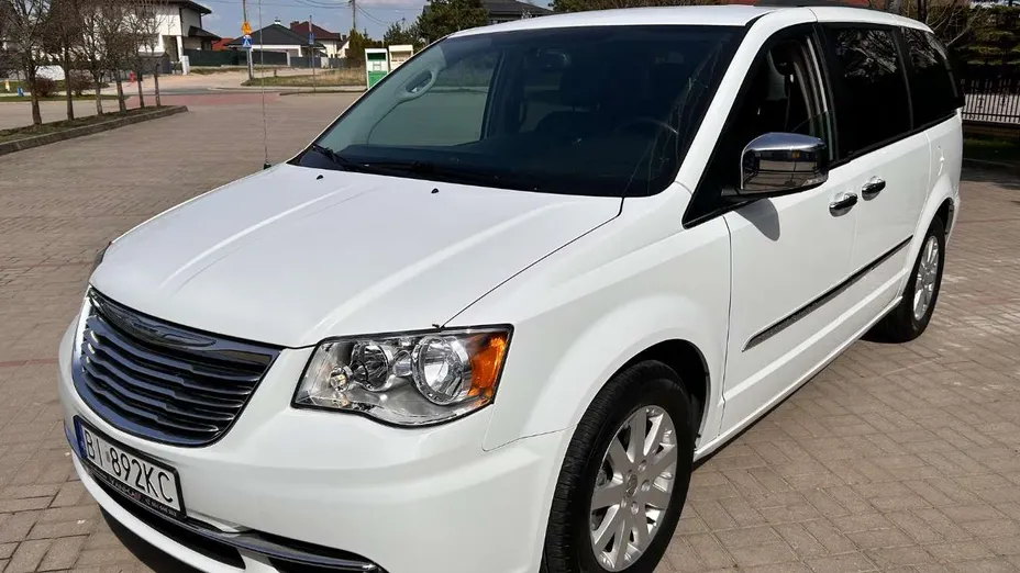 CHRYSLER Town & Country -